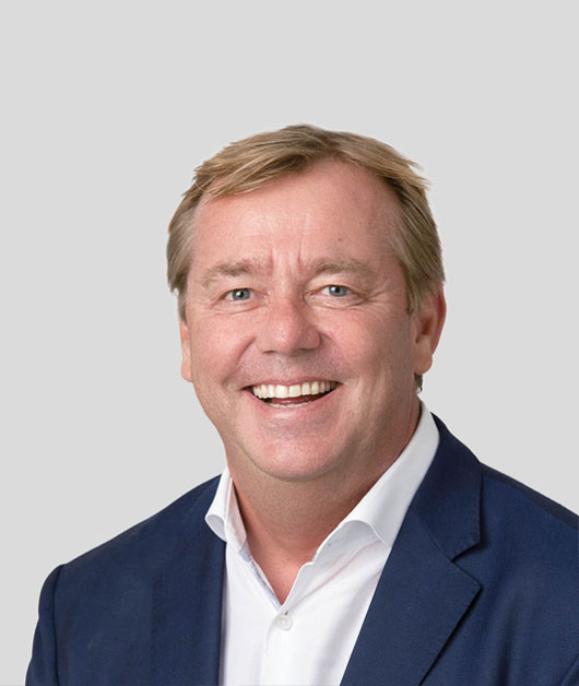 Michael Binckes - remax cayman islands